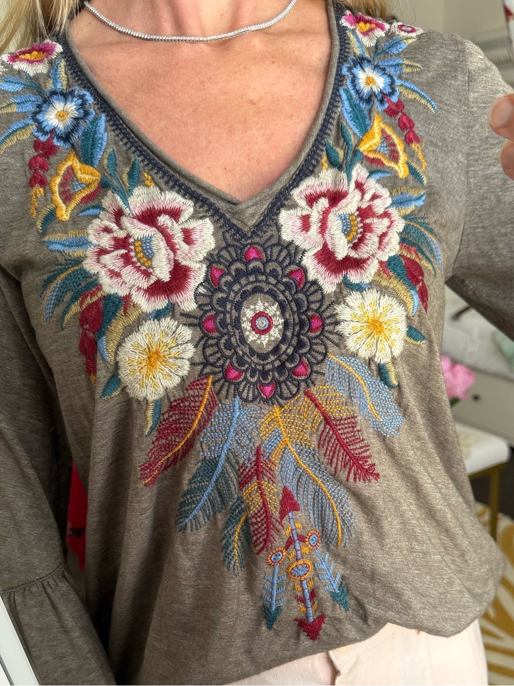 Johnny Was Darielle Embroidered Flare Sleeve Boho Top Medium